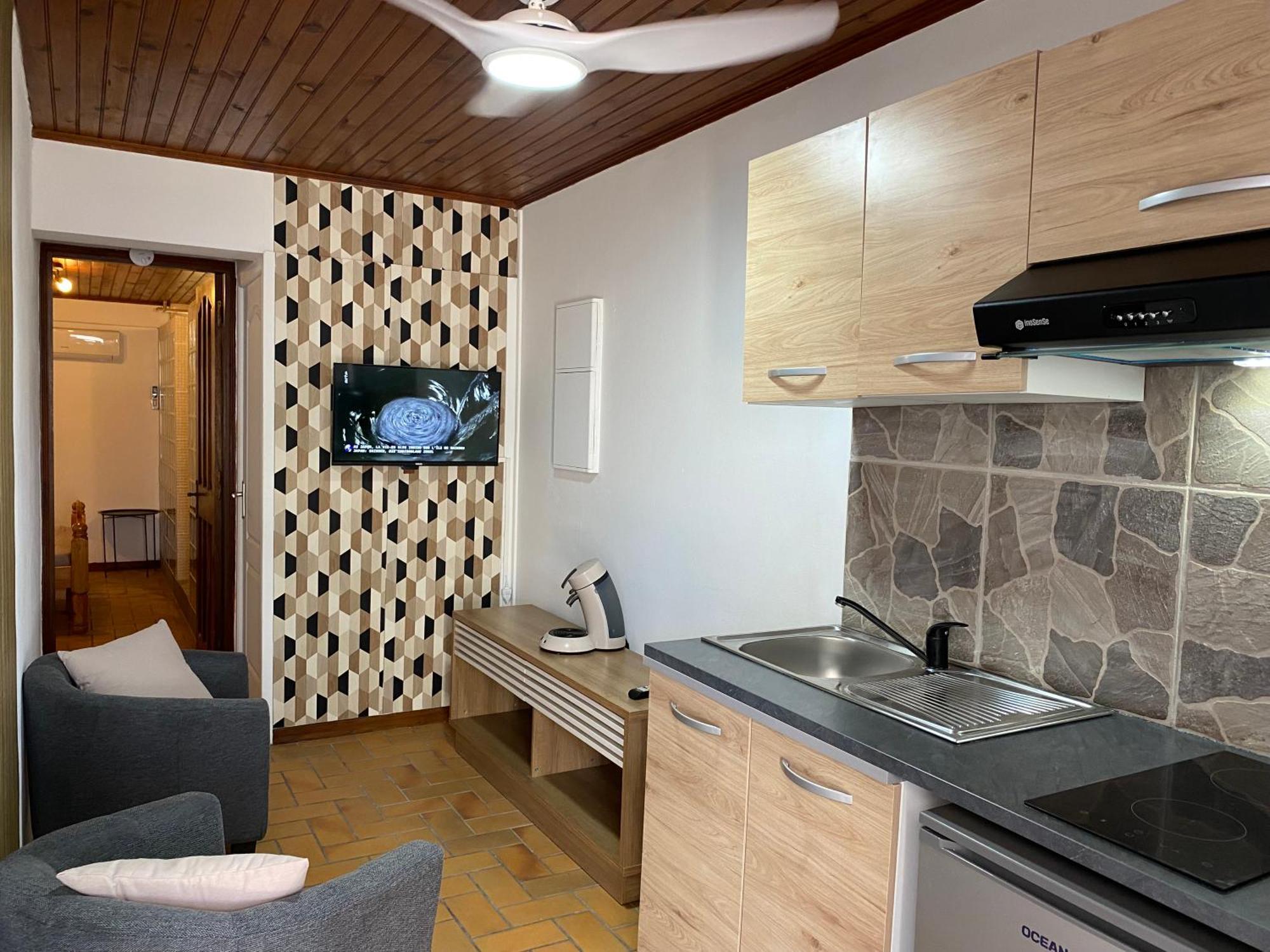 Happy Tropicaloc Apartment แซ็ง-ปีแยร์ ภายนอก รูปภาพ